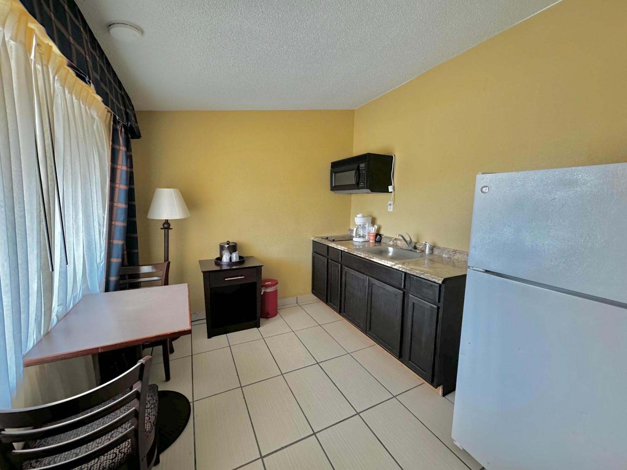 Regency Inn & Suites New London Mystic Exterior foto