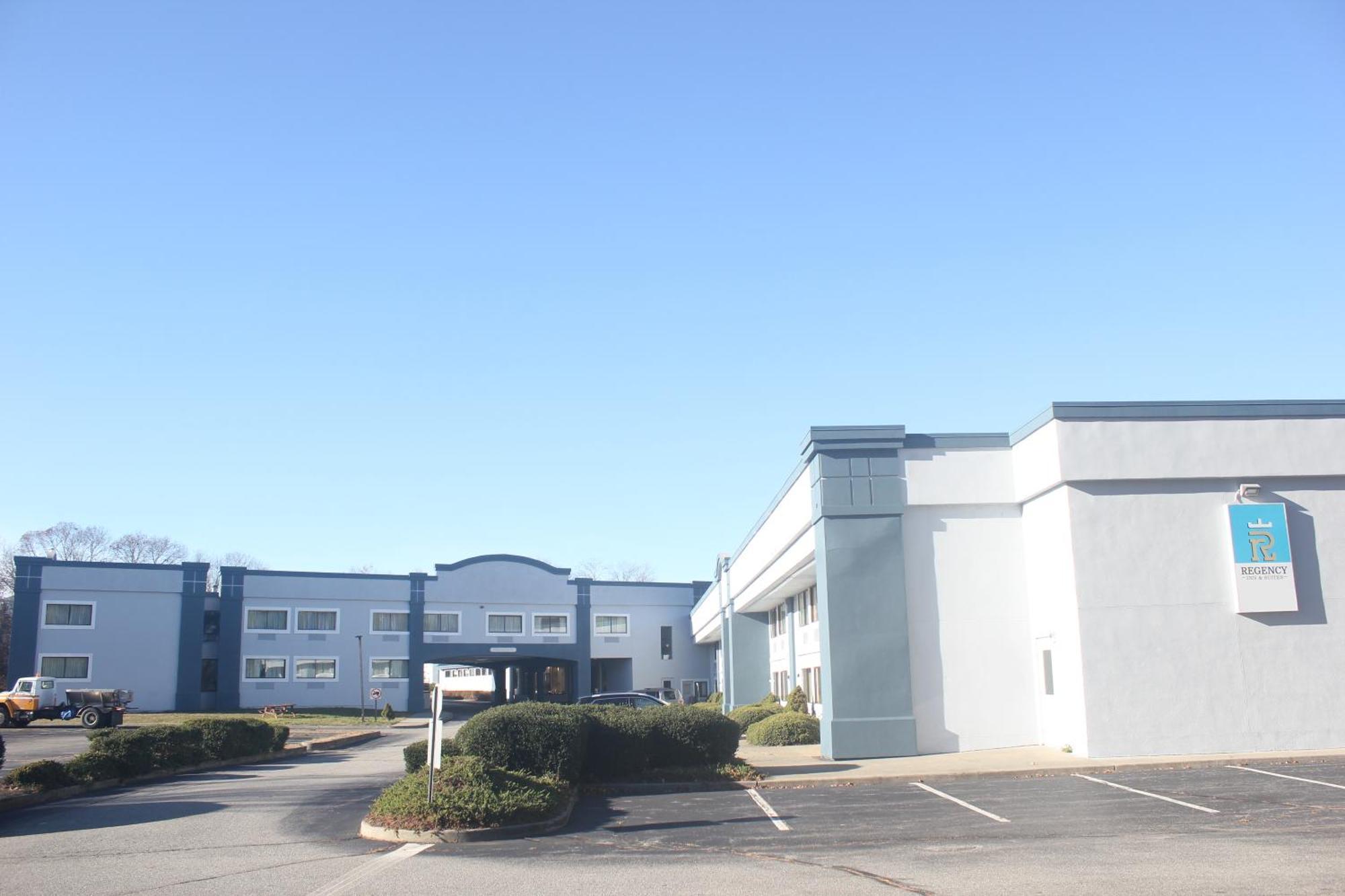 Regency Inn & Suites New London Mystic Exterior foto